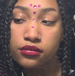 Meet your Posher, Kenna